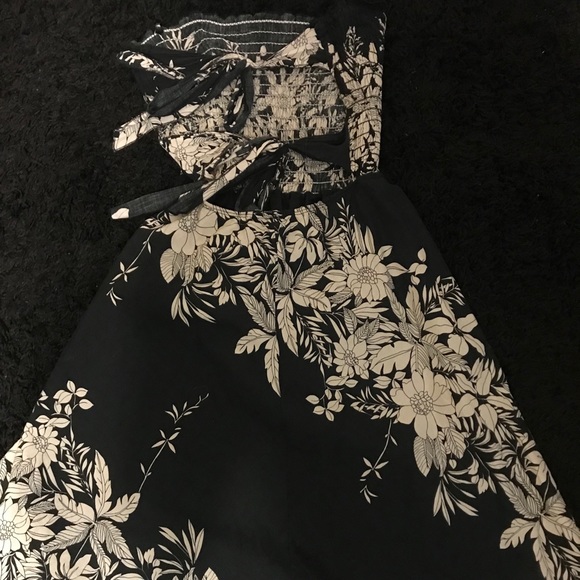 Mid-thigh Floral Strapless Dress - Picture 2 of 3